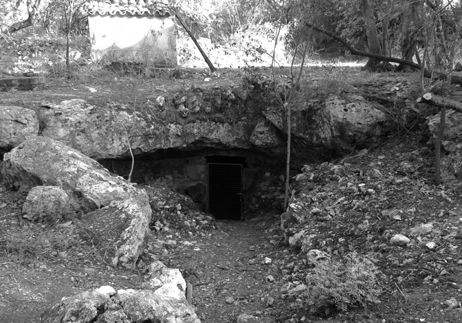 Cova del Camp del Bisbe